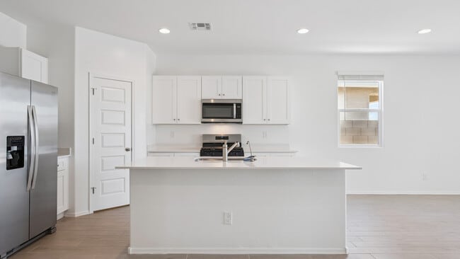 22108 N Dawn View Dr, Maricopa, AZ 85139 - photo 3