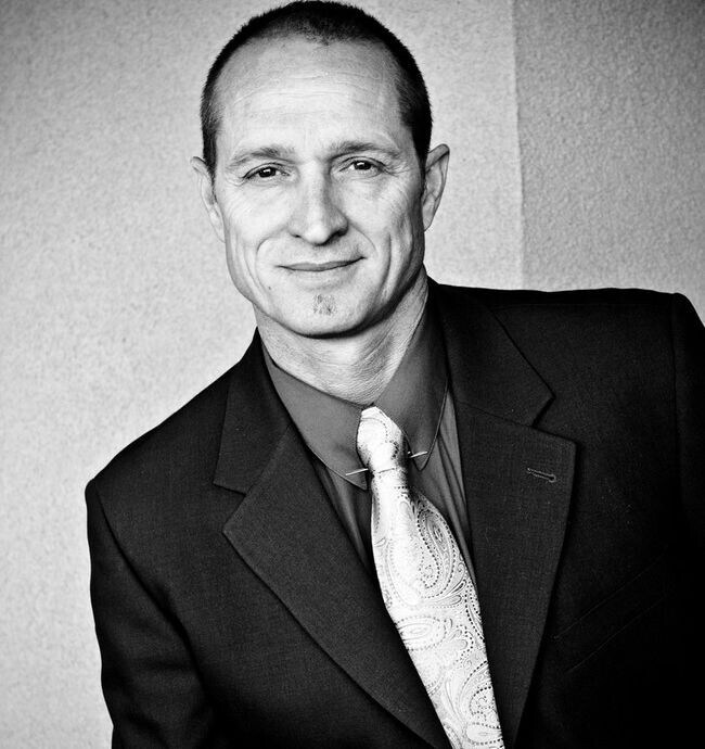 Agent Photo