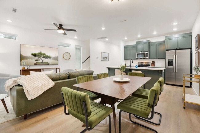 738 N 5th St unit ID1359770P, Rogers, AR 72756 - photo 2