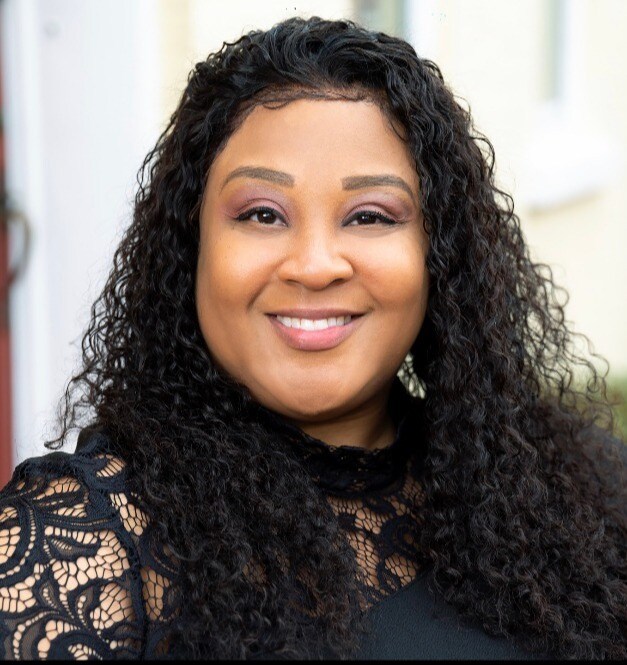Dominique Smith