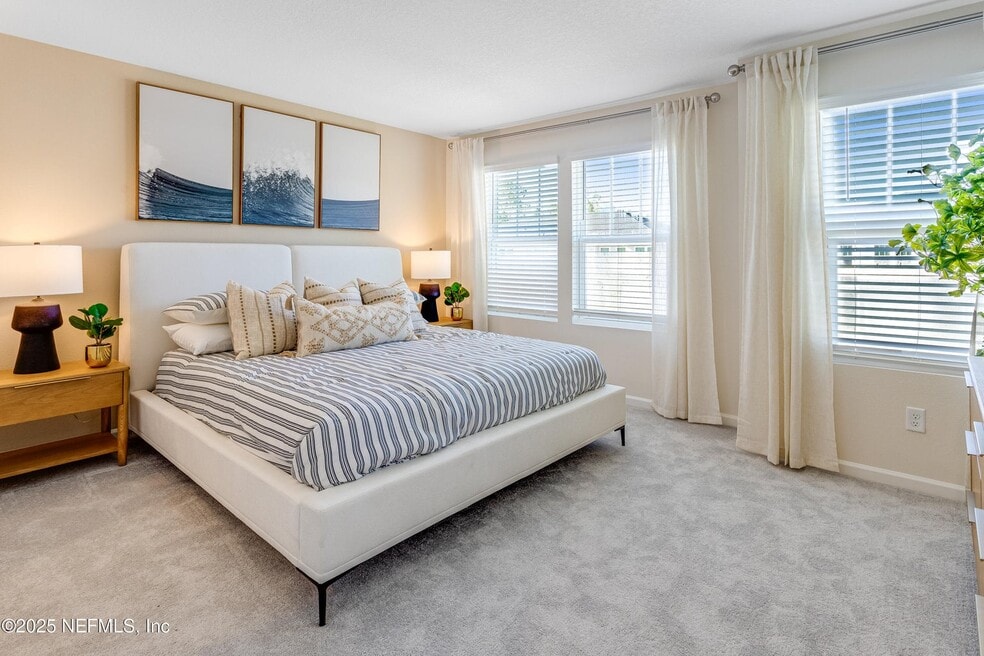 542 Holly Lakes Dr, Orange Park, FL 32073 - photo 1