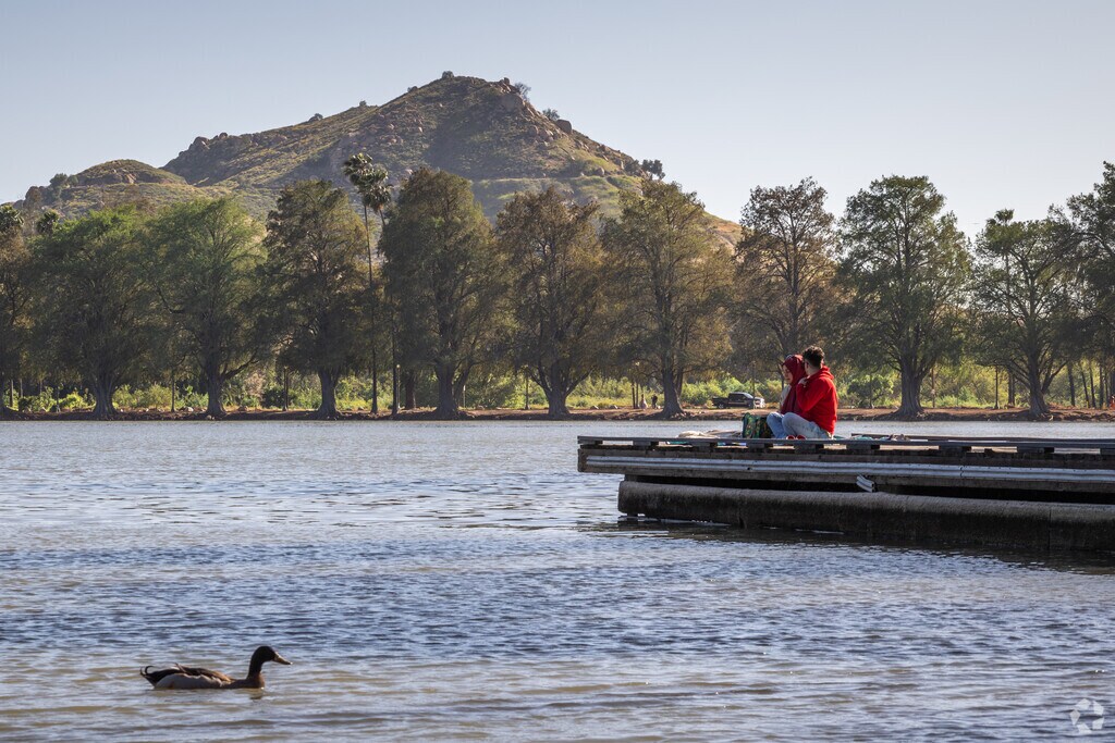 4270 Ramona Dr, Riverside, CA 92506