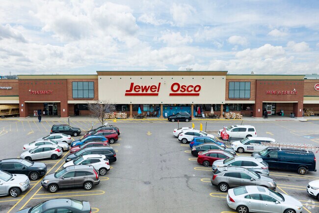 Local grocery chains keep residents well-stocked in Maywood.