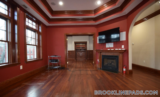 9 Strathmore Rd Unit 4, Brookline, MA 02445