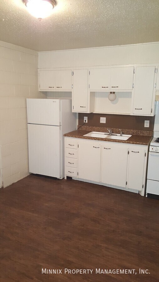 2212 2nd St unit 4, Lubbock, TX 79415 - photo 1