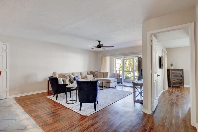 1501 Chesapeake Ave unit FL1-ID1296211P, Naples, FL 34102 - photo 5