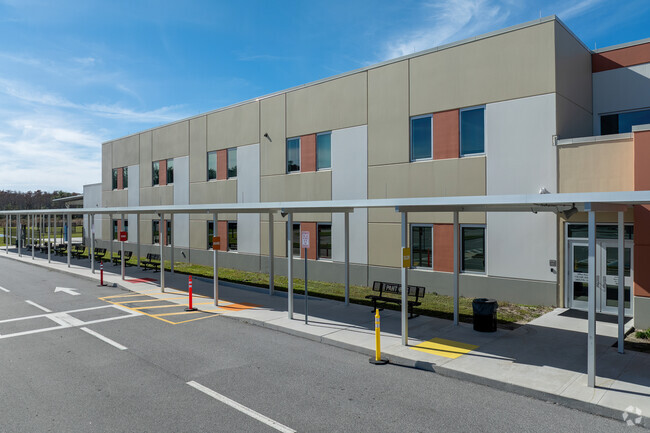 Vista Pointe Elementary School has a large awning protecting the walkway into the school.