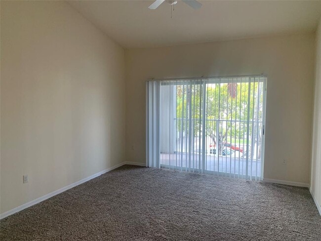 11165 SW 6th St unit 305, Pembroke Pines, FL 33025 - photo 4