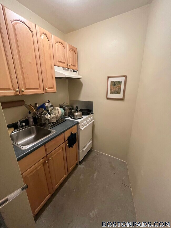 38 Hemenway St unit 15M, Boston, MA 02115 - photo 2