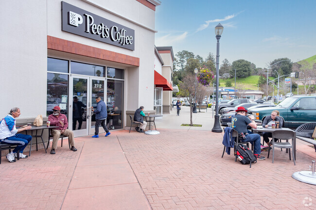 Peet's Coffee is a popular place to meet up while shopping near Gateley.