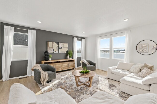 410 N Washington Ave, Deer Park, WA 99006 - photo 2