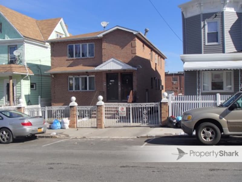 31-31 103rd St unit 2 Floor, Queens, NY 11369 - photo 1