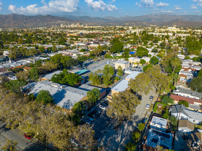 Glenfeliz Boulevard Elementary School - 1
