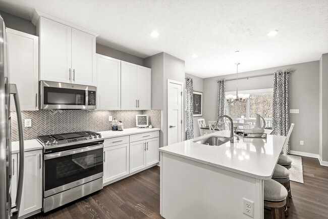 102 Ironwood St unit 38693736, Zelienople, PA 16063 - photo 5