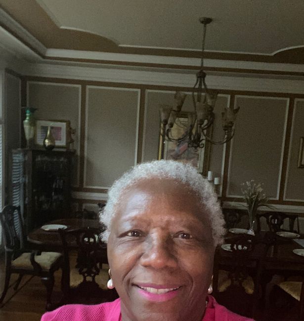 Pearl Hollis