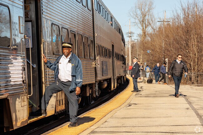 Residents of Wheaton are coming back from work at College Ave Metra Station.