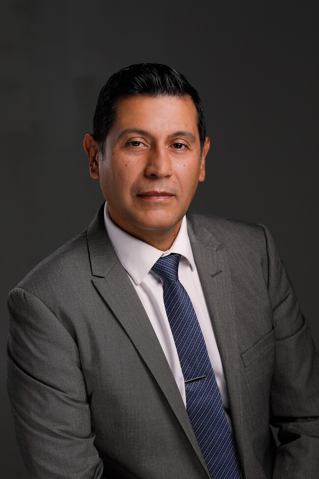 Agent Photo