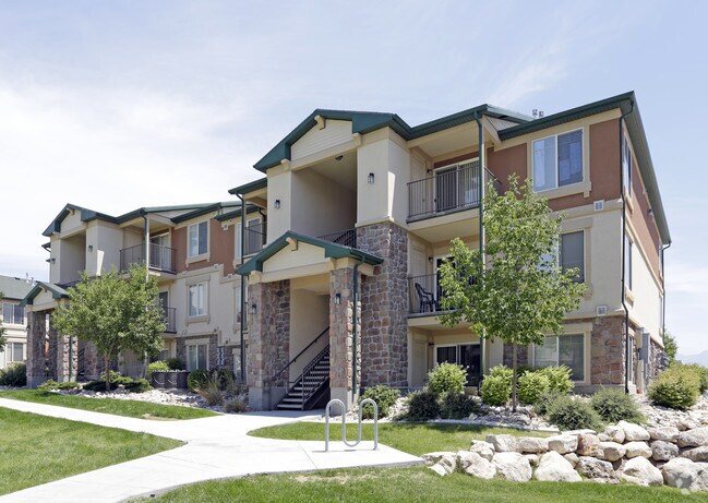 Serengeti Springs, West Jordan, UT 84081 - photo 2