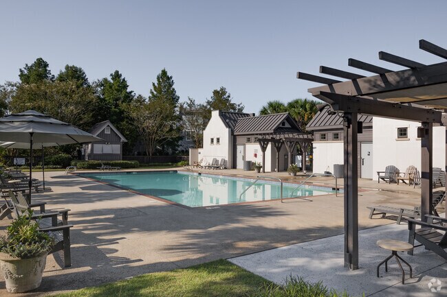 Watermark in Rifle Range has a wonderful pool for residents to enjoy.