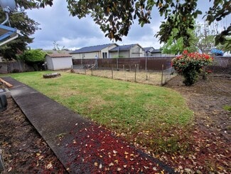 1045 S Jasper St, Cornelius, OR 97113