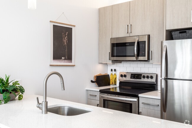 160 Union, Poughkeepsie, NY 12601 - photo 6