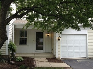 205 Port Royal Cir, Aurora, IL 60504