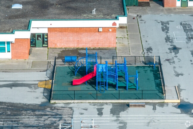 Sunset Ridge Elementary School offers plenty of fun after school activities.