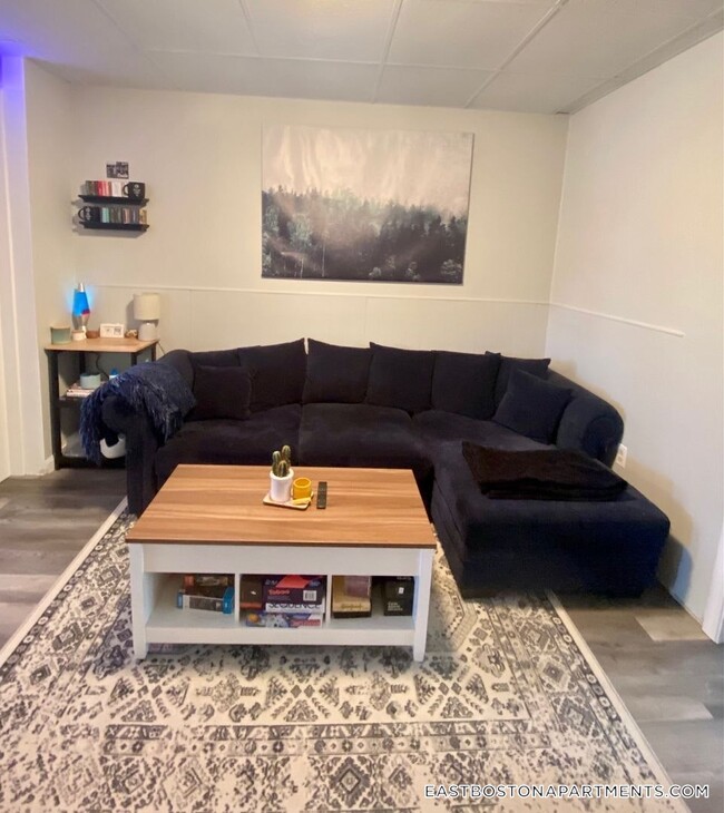 26 Decatur St Unit 1, Boston, MA 02128