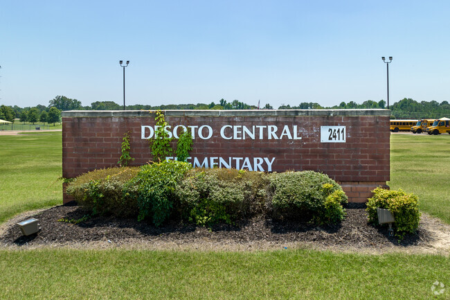Desoto Central Elementary School is located at 2411 Central Pkwy in Southaven.