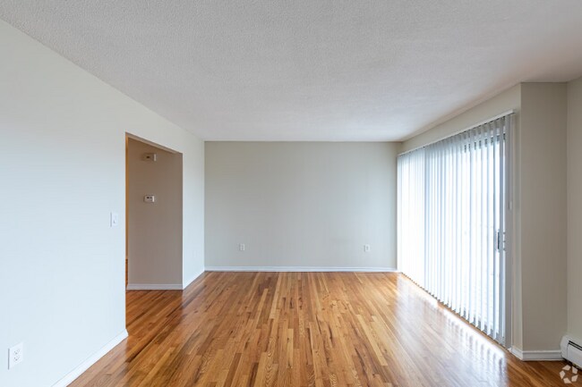 271 Main St unit 2 Bedroom, Farmington, CT 06032 - photo 5