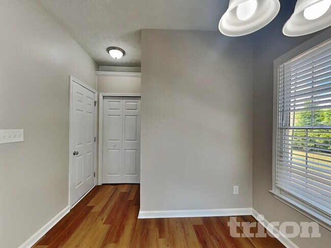 610 Dana Pointe Ct, Lawrenceville, GA 30045 - photo 6