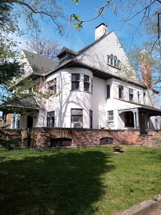 444 S 6th St, Terre Haute, IN 47807