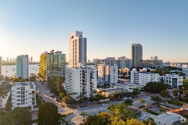 Many Luxury High Rise condos can be found in Flamingo on the Bay side.
