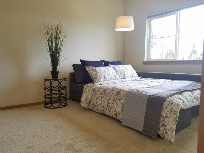 Estates at Hillside Gardens Affordable Senior Community, Auburn, WA 98002 - photo 7