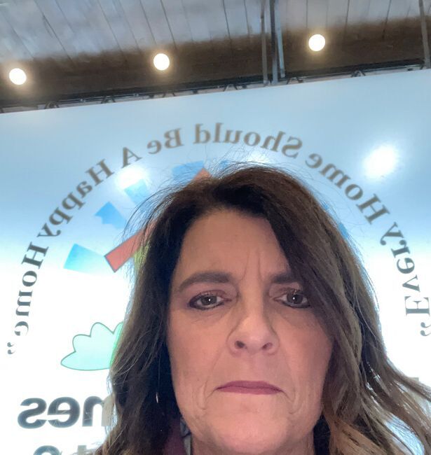 Agent Photo