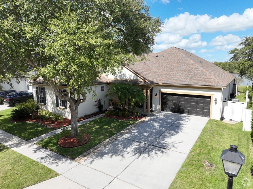 14339 Southern Red Maple Dr, Orlando, FL 32828 - photo 2