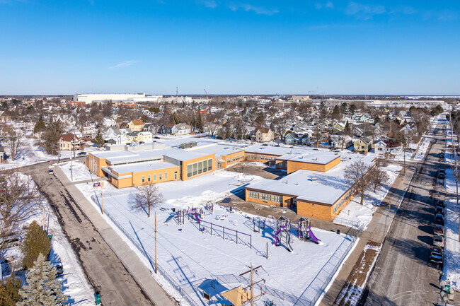 Marinette Primary School.