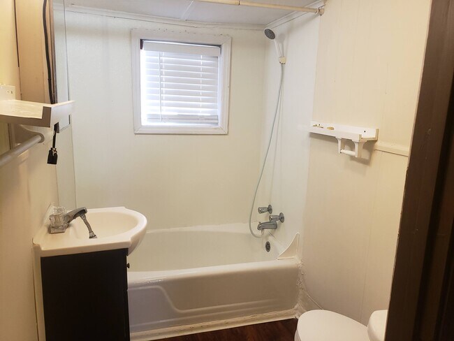 31 Perry Ave unit A, Greenville, SC 29601 - photo 7