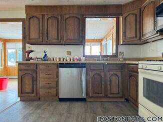 7 Heritage Way, Burlington, MA 01803