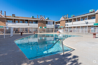 2241 Entrada Del Sol, Las Cruces, NM 88001
