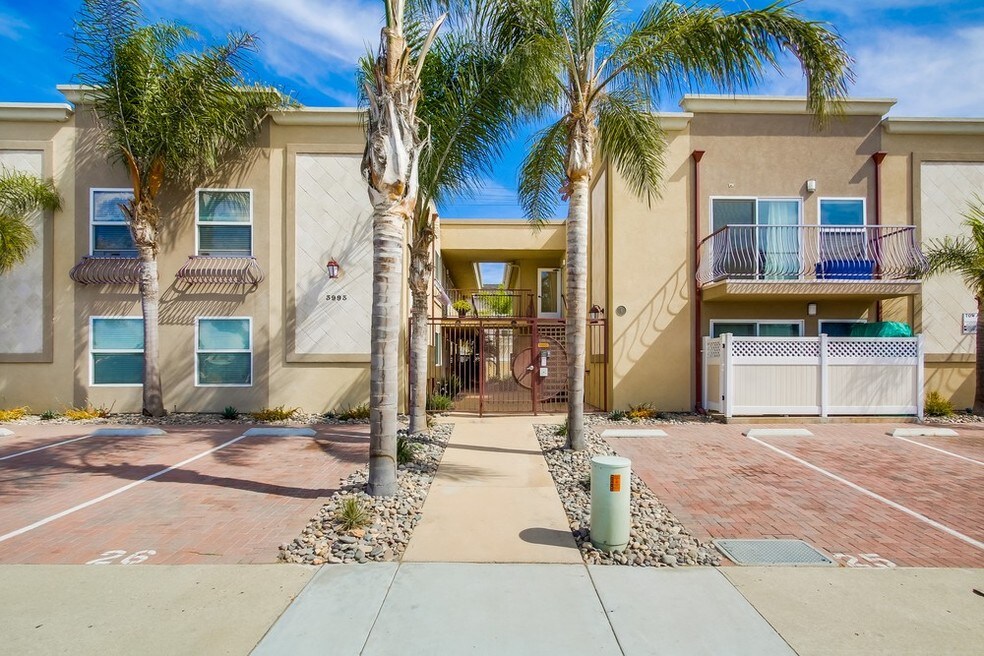3993 Jewell St unit A5, San Diego, CA 92109 - photo 1