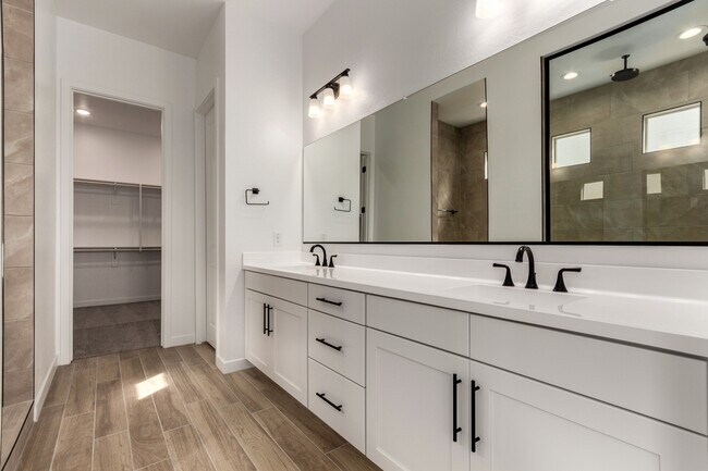 18203 W Watkins St, Goodyear, AZ 85338 - photo 5