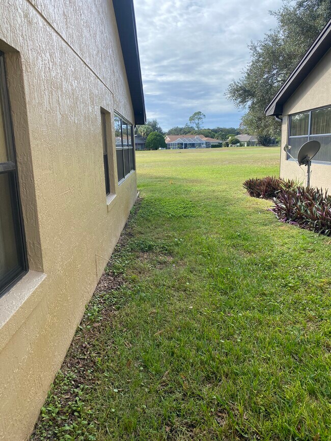 2817 Wingfoot Ct, Winter Haven, FL 33884 - photo 7