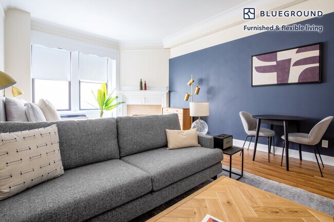 62 Boylston St unit FL3-ID240, Boston, MA 02116 - photo 3