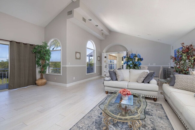 763 Jacqueline Ln unit ID1358956P, Palm Harbor, FL 34683 - photo 2