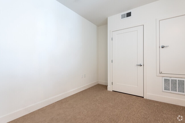 19th & Harrison, Oakland, CA 94612 - photo 4