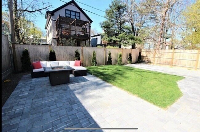 318 Concord Ave, Cambridge, MA 02138 - photo 2
