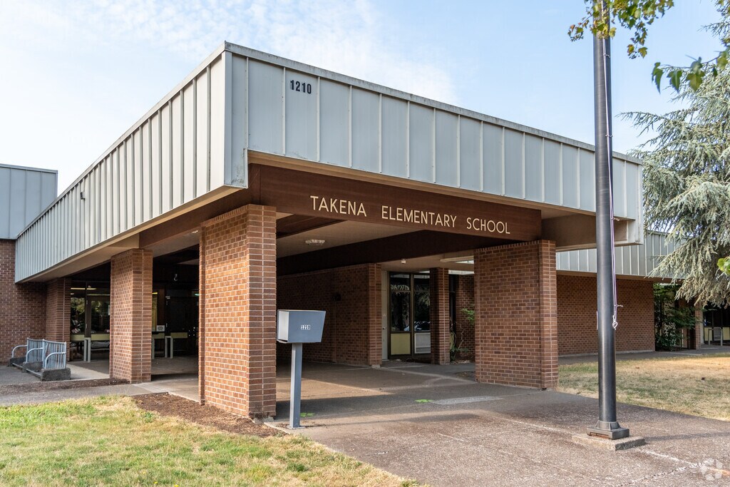 Takena Elementary School is a public school in the Broadway-Albany neighborhood.