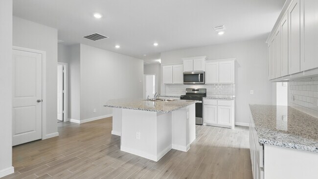 106 Daffodil Ln, Boyd, TX 76023 - photo 4