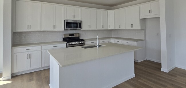 16534 W 93rd Way, Arvada, CO 80007 - photo 2